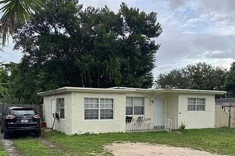 Hollywood, FL 33021,5821 Taft St