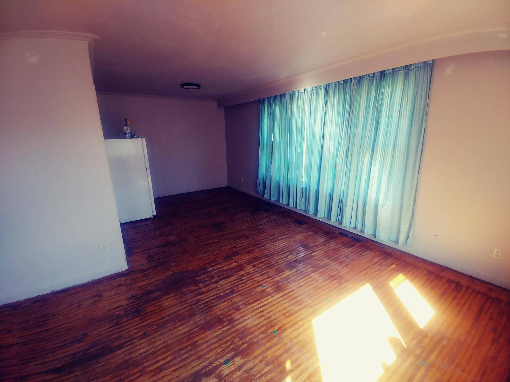 Mississauga, ON L5G 4L3,1534 Cawthra RD