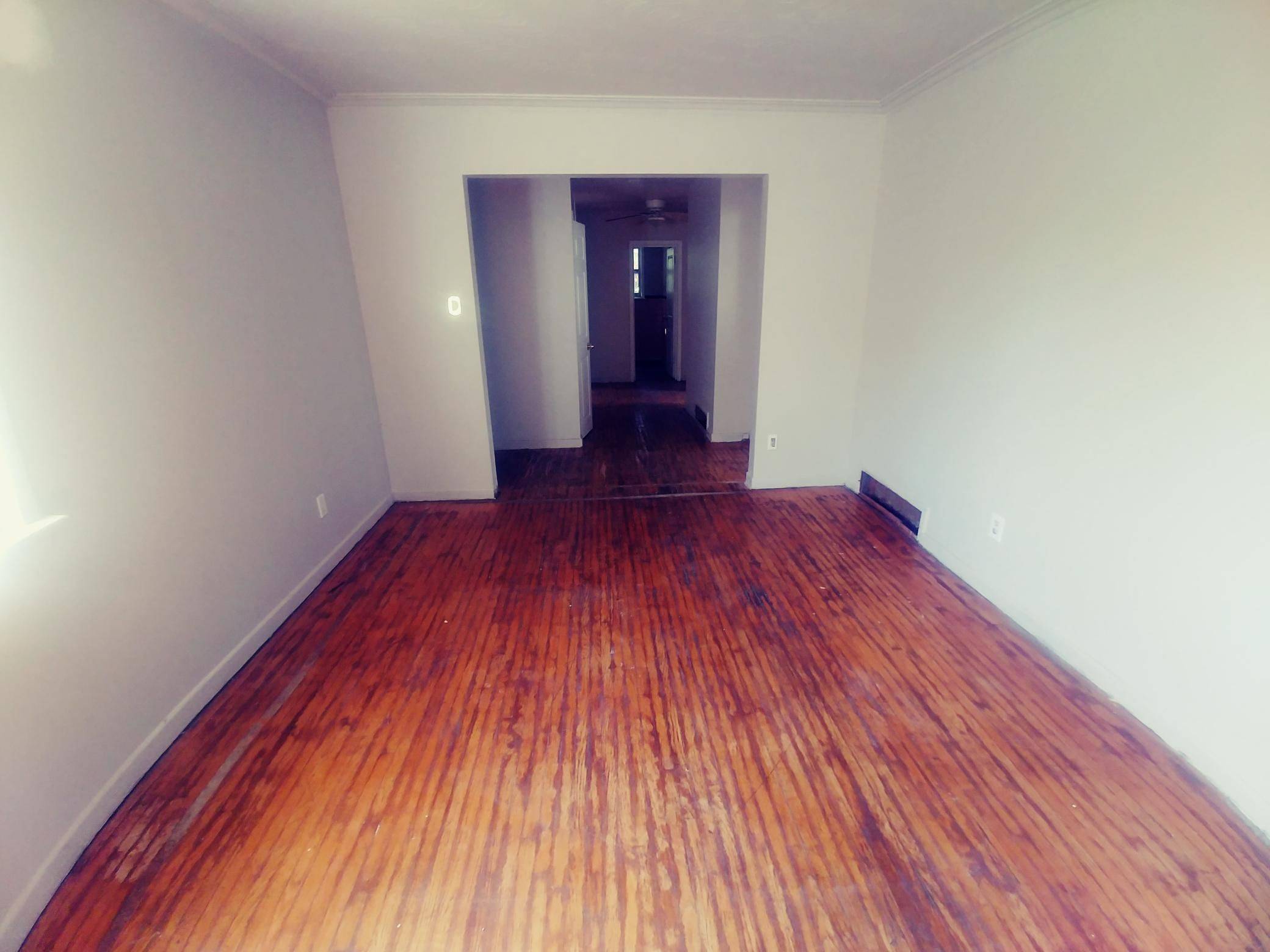 Mississauga, ON L5G 4L3,1534 Cawthra RD