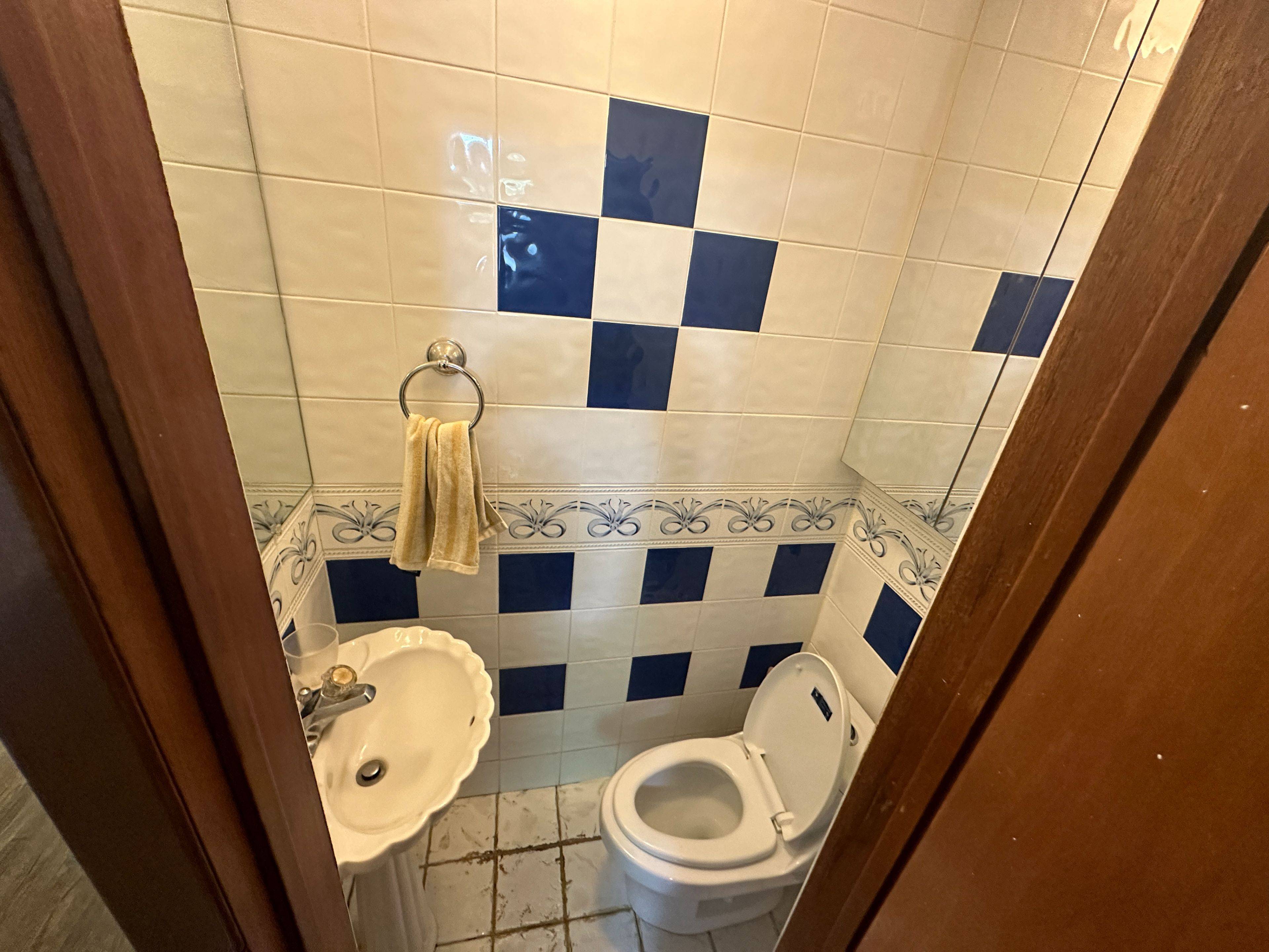 Brampton, ON L6T 2N8,31 Aloma CRES #Upstairs Only