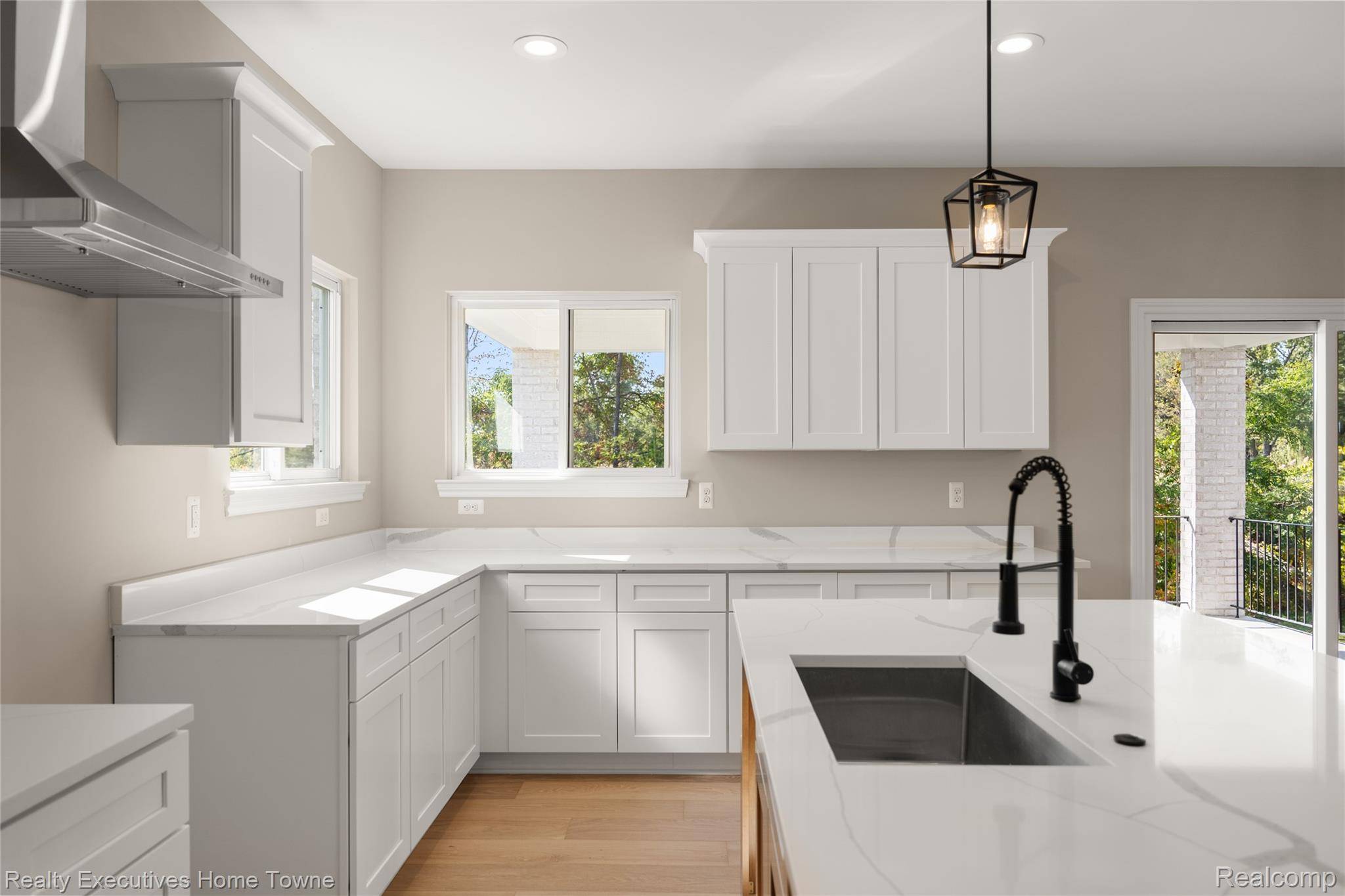 Macomb, MI 48042,50827 TIMBERSTONE DR