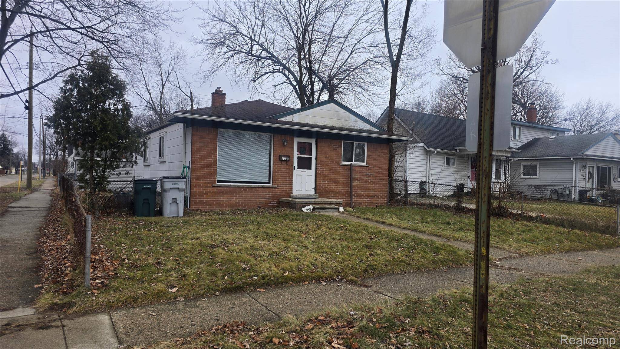 Hazel Park, MI 48030,1040 E Bernhard AVE