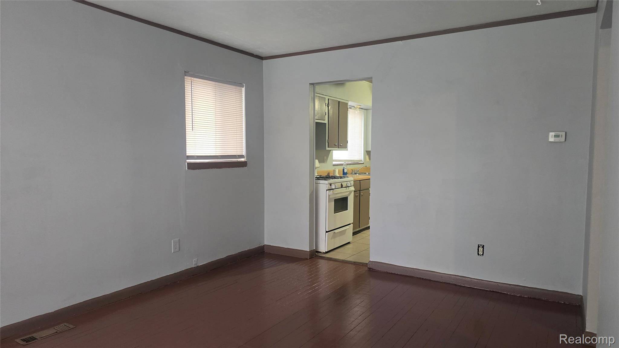 Hazel Park, MI 48030,1040 E Bernhard AVE