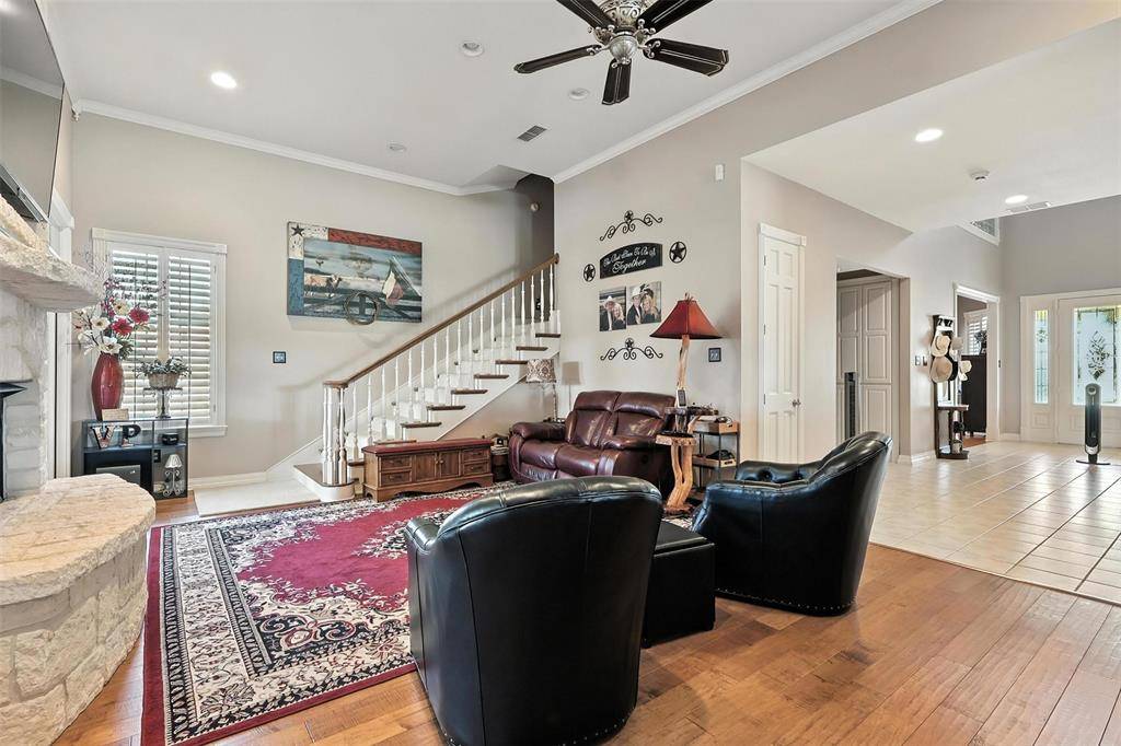 Sulphur Springs, TX 75482,902 Booker Street