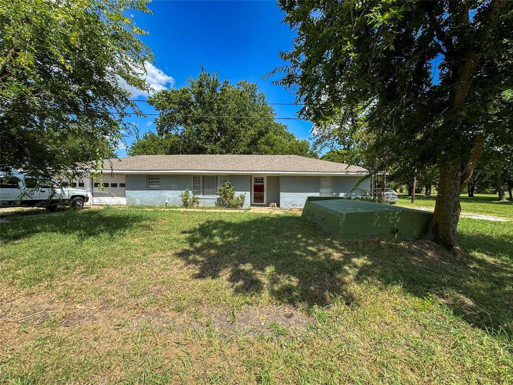 Bailey, TX 75452,121 S Bois D Arc Street