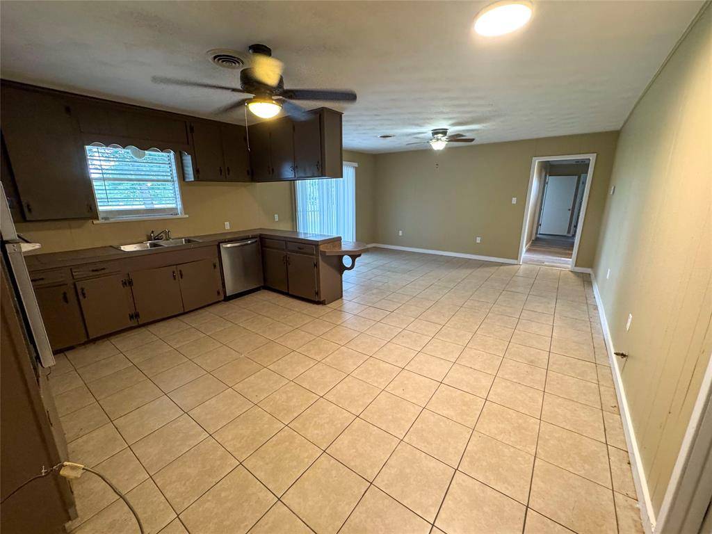 121 S Bois D Arc Street, Bailey, TX 75452