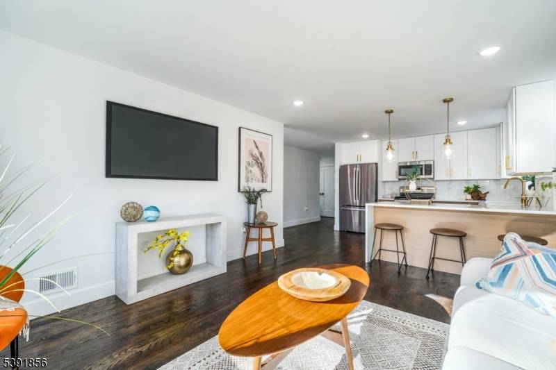 Newark City, NJ 07103,543 13Th Ave