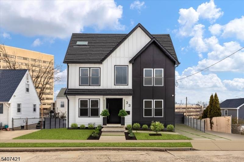 Rutherford Boro, NJ 07070,33 Elycroft Pkwy