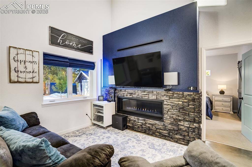 Florissant, CO 80816,126 Rainier DR