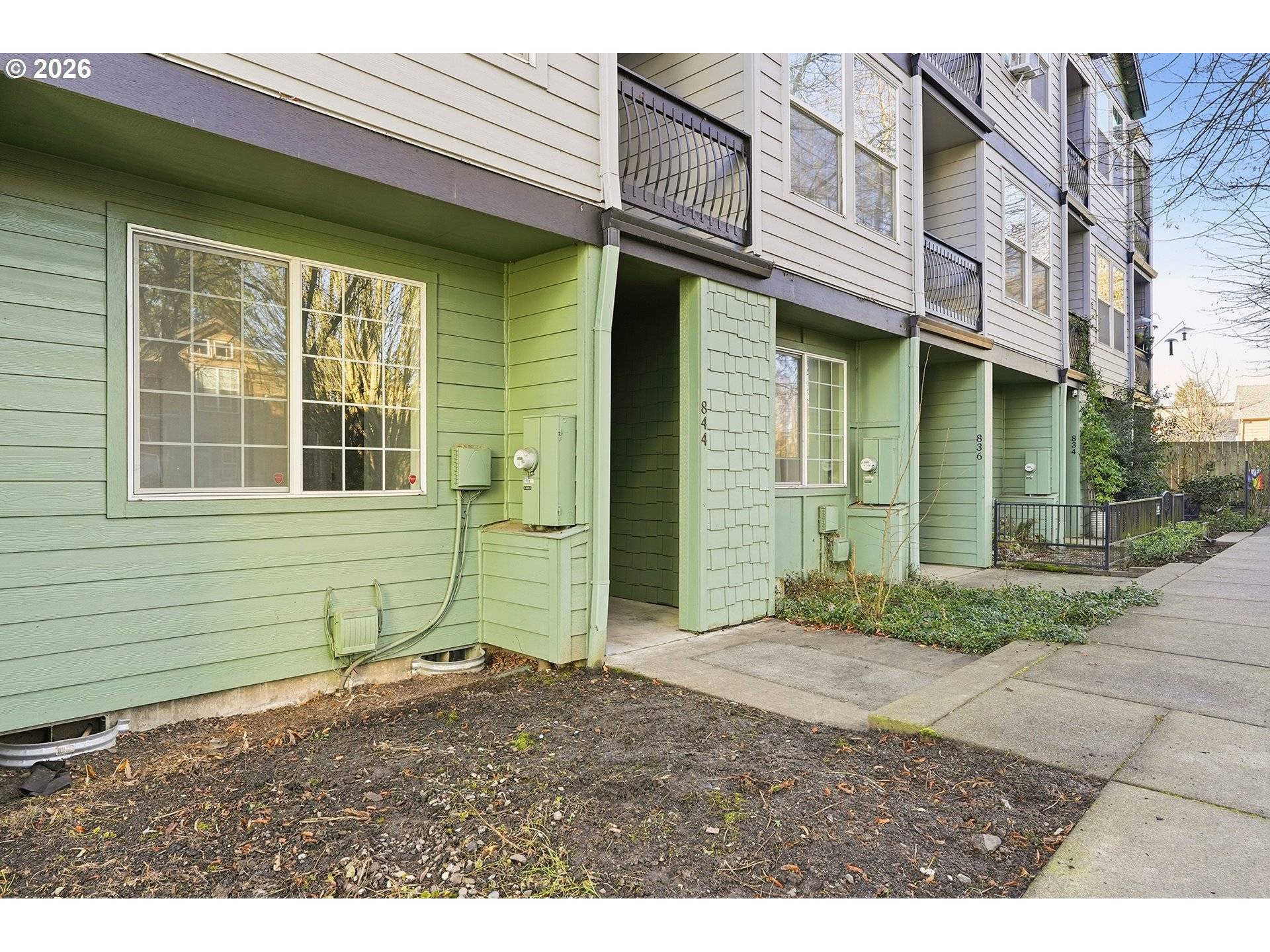 Hillsboro, OR 97123,844 SE WOODROW LN