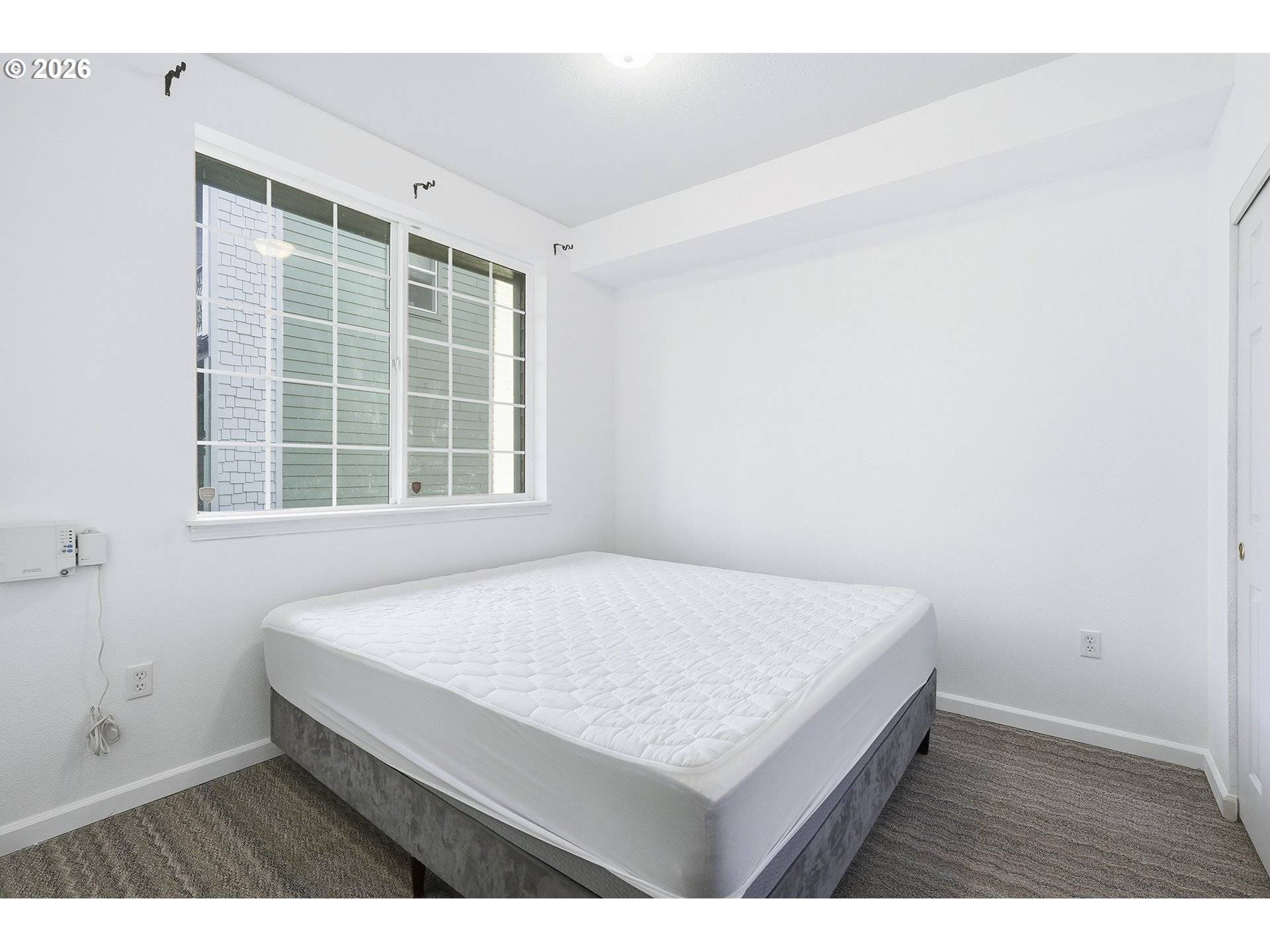 Hillsboro, OR 97123,844 SE WOODROW LN