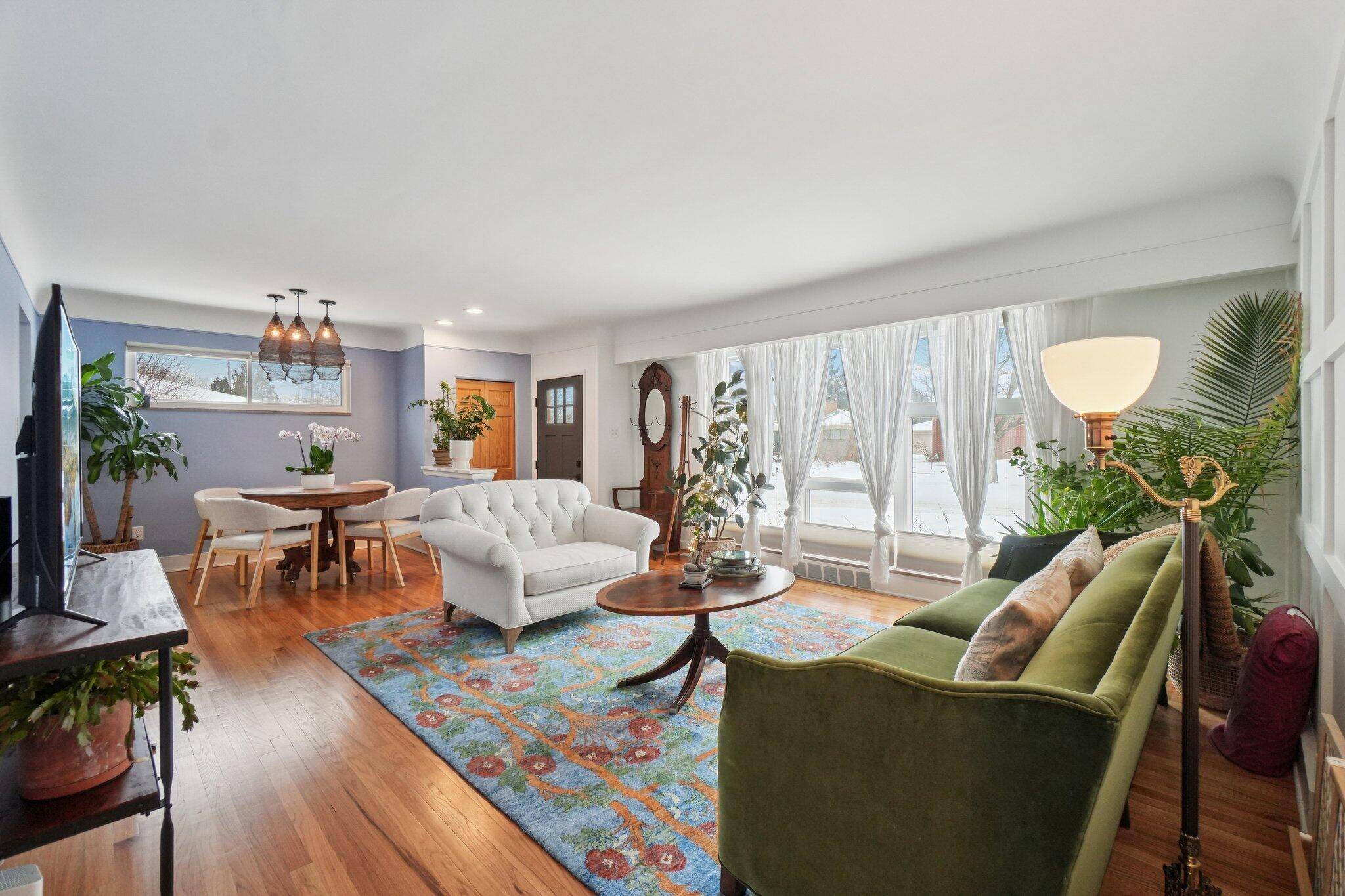 Ann Arbor, MI 48104,2445 Dorchester RD