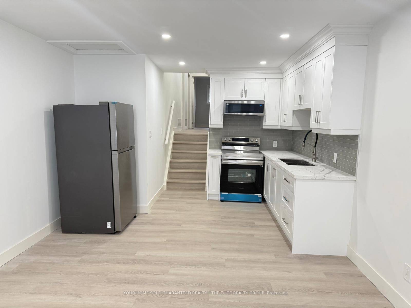 Mississauga, ON L4T 1L9,3276 Victory CRES