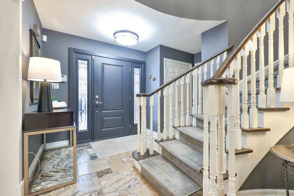 Oakville, ON L6M 1H8,1215 Rushbrooke DR