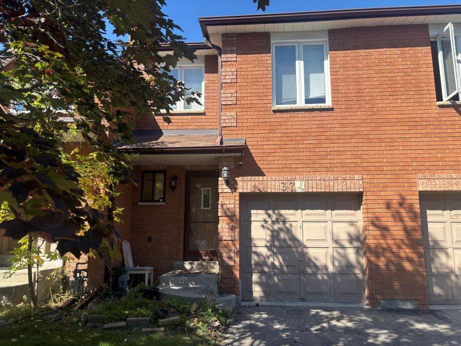 Mississauga, ON L5R 3S8,550 Steddick CT #37