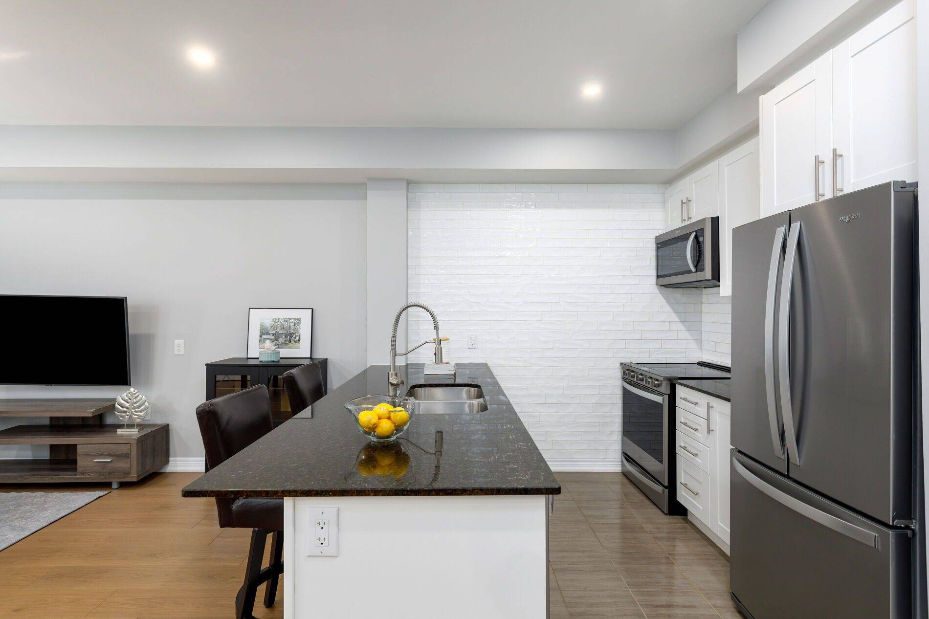 Oakville, ON L6M 1P5,2370 Khalsa Gate #212