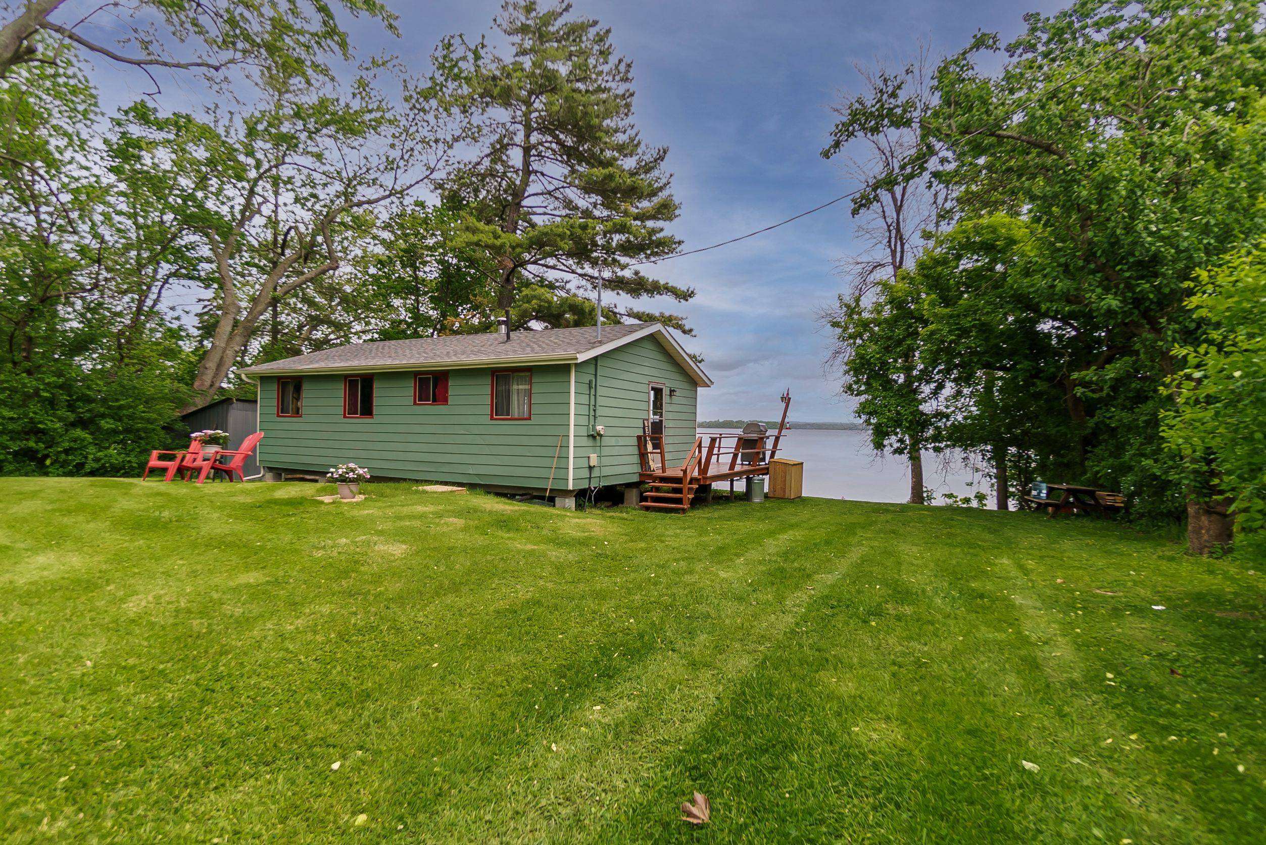 37 Lakeshore RD, Hiawatha First Nation, ON K0L 2G0