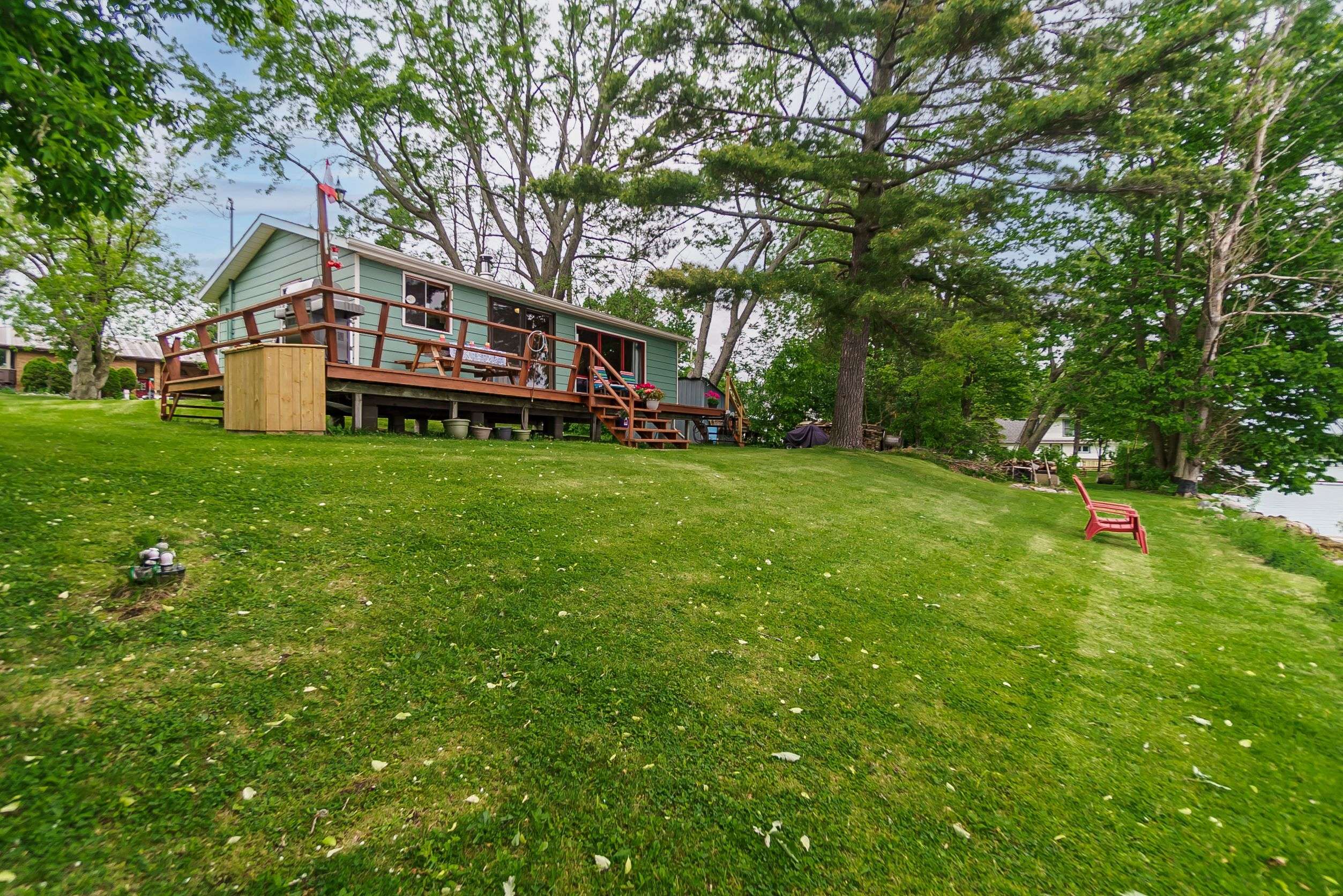 37 Lakeshore RD, Hiawatha First Nation, ON K0L 2G0