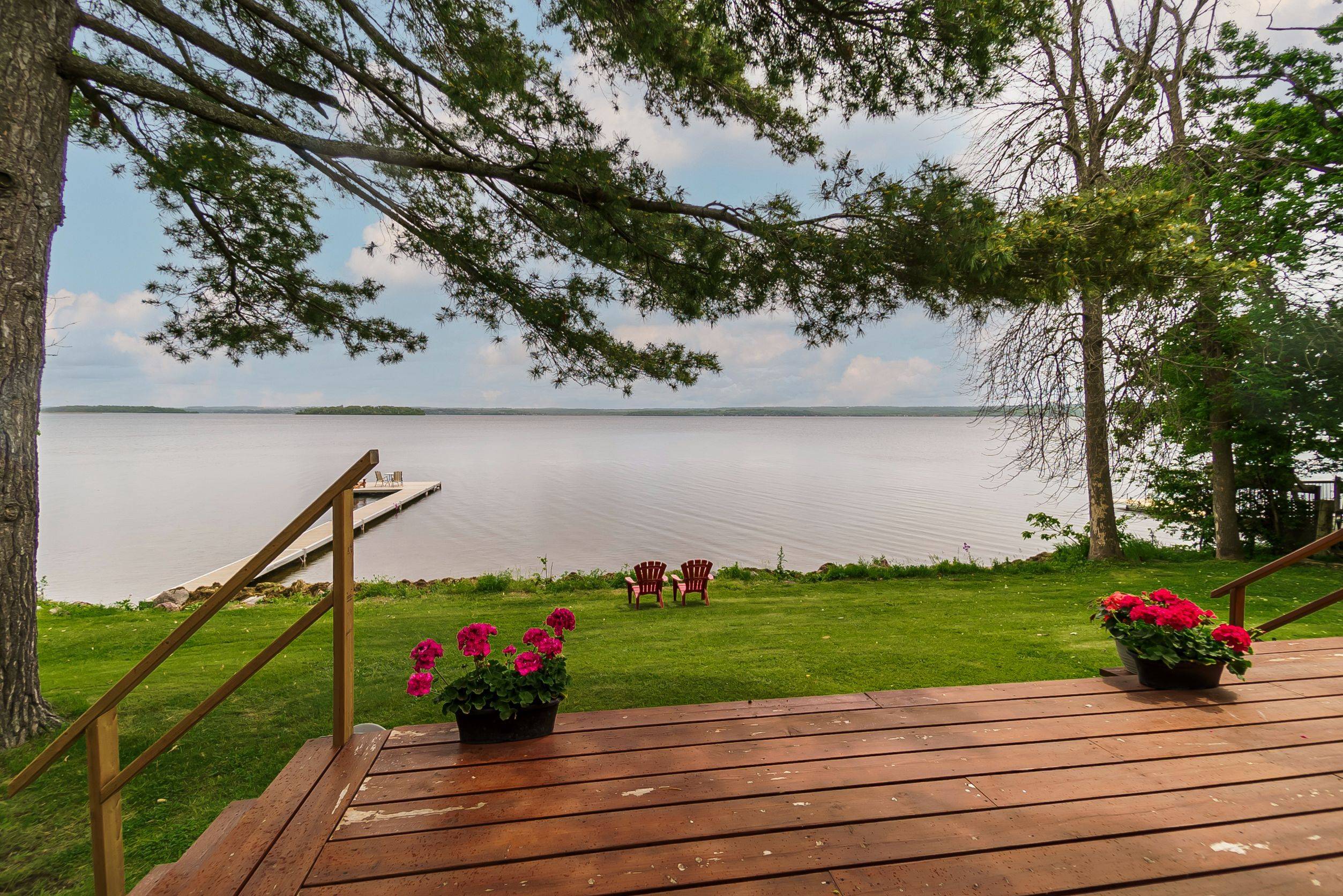 37 Lakeshore RD, Hiawatha First Nation, ON K0L 2G0