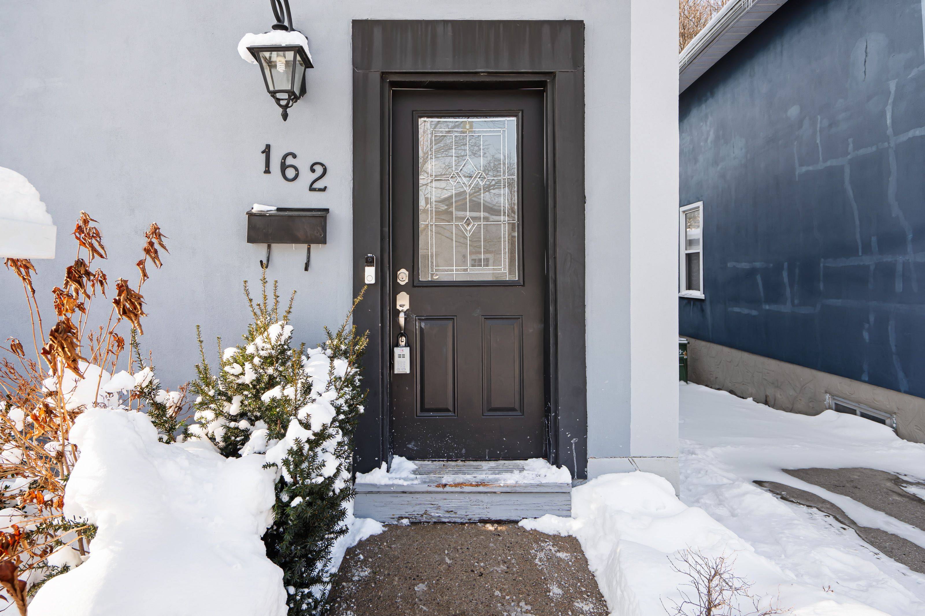 Guelph, ON N1E 3A1,162 Alice ST