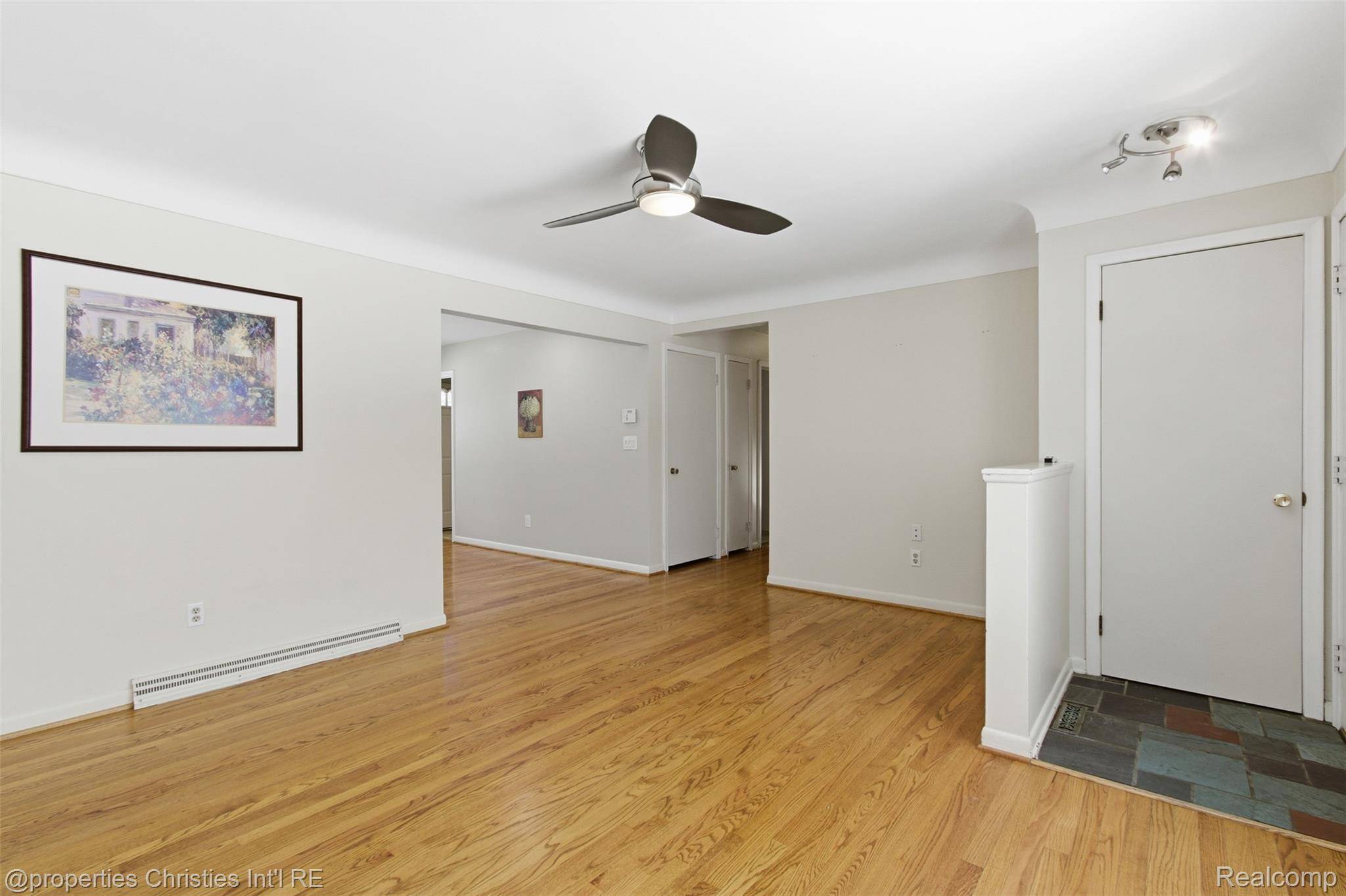 Bloomfield Hills, MI 48302,2155 Devonshire RD