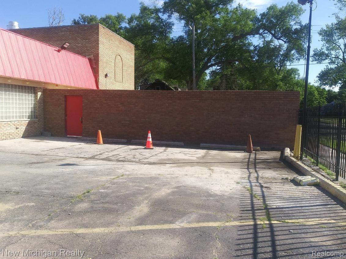 Detroit, MI 48224,11233 Morang DR