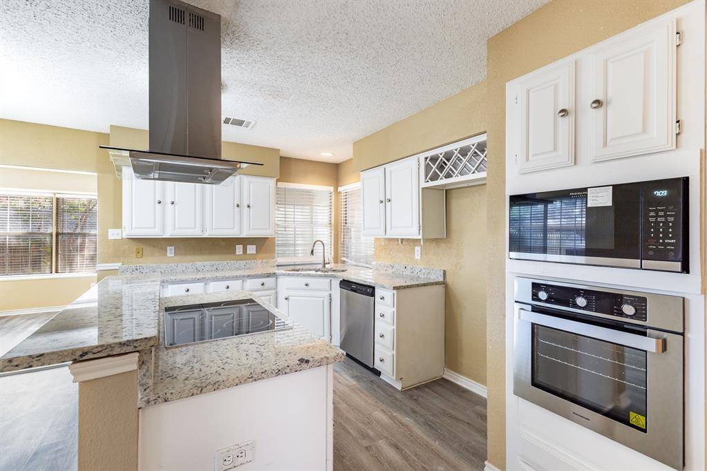 Grapevine, TX 76051,4214 Hearthside Drive