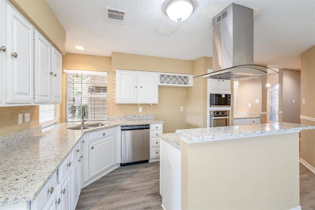 Grapevine, TX 76051,4214 Hearthside Drive