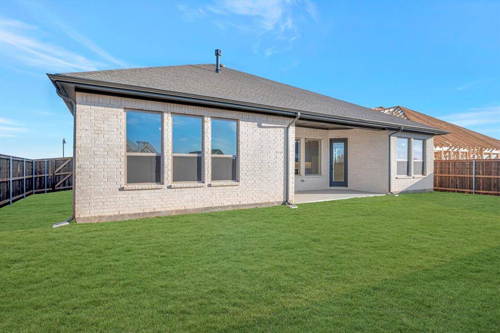 Waxahachie, TX 75165,209 Twilight Way