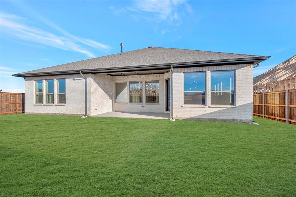 Waxahachie, TX 75165,209 Twilight Way