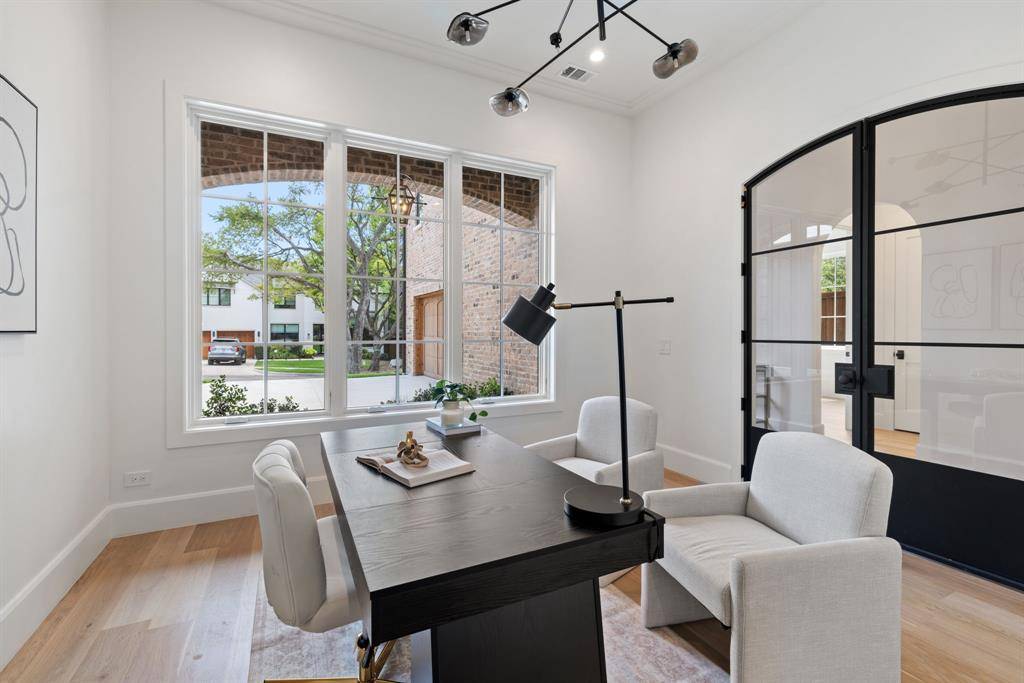 Dallas, TX 75214,1801 Loving Avenue