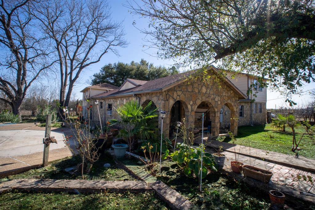 Mexia, TX 76667,1025 S Belknap Street