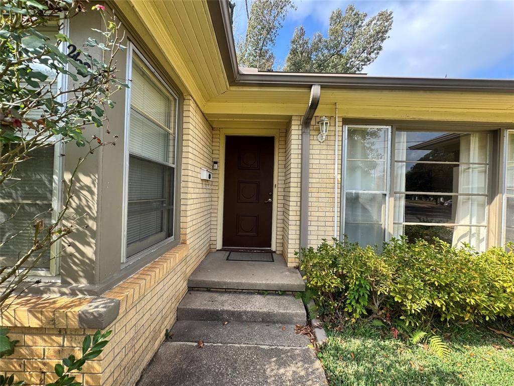 Tyler, TX 75701,2605 W Azalea Drive