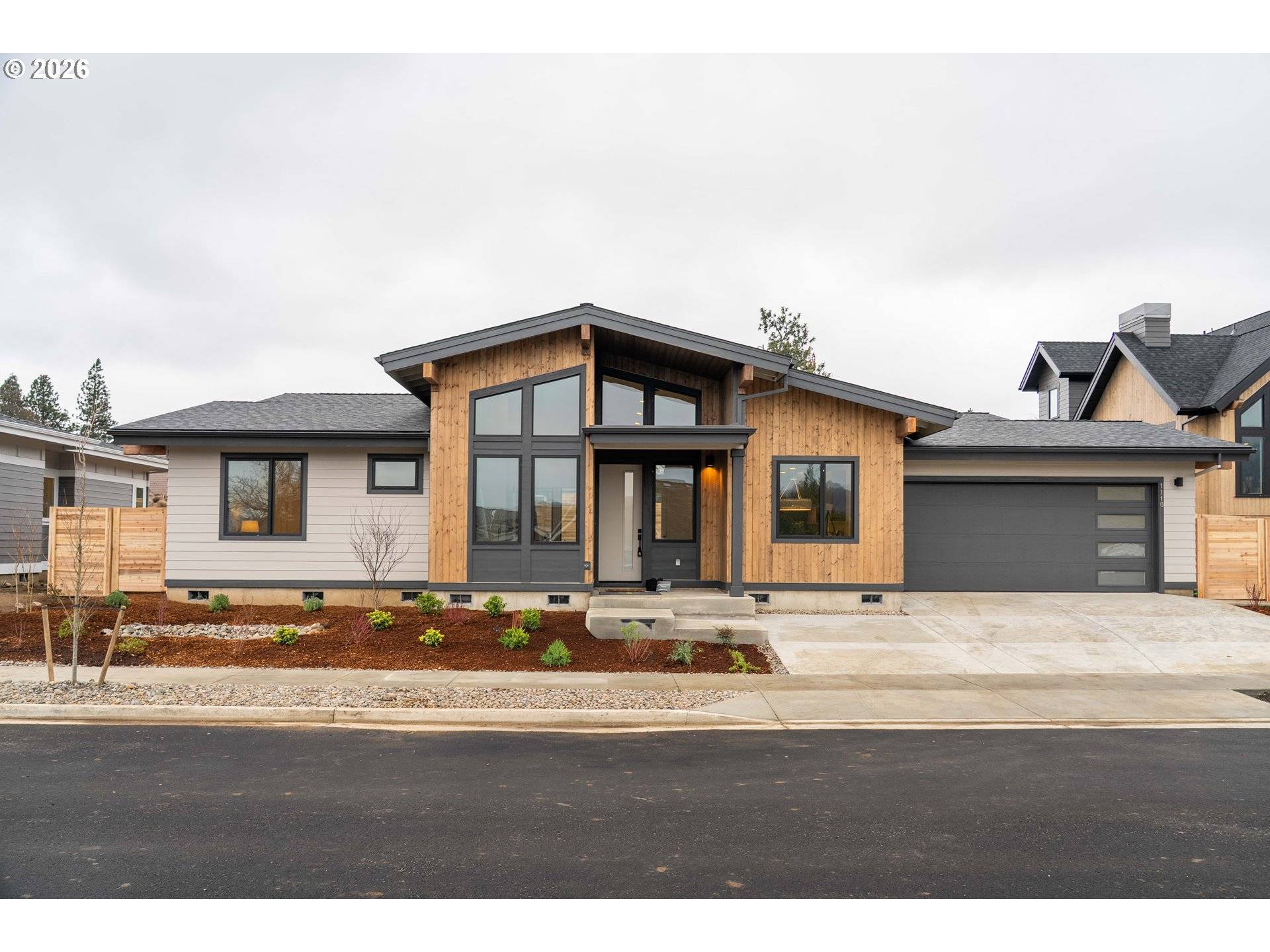 Hood River, OR 97031,1110 Rock Creek RD