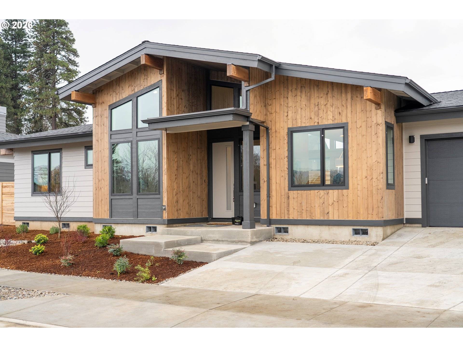 Hood River, OR 97031,1110 Rock Creek RD