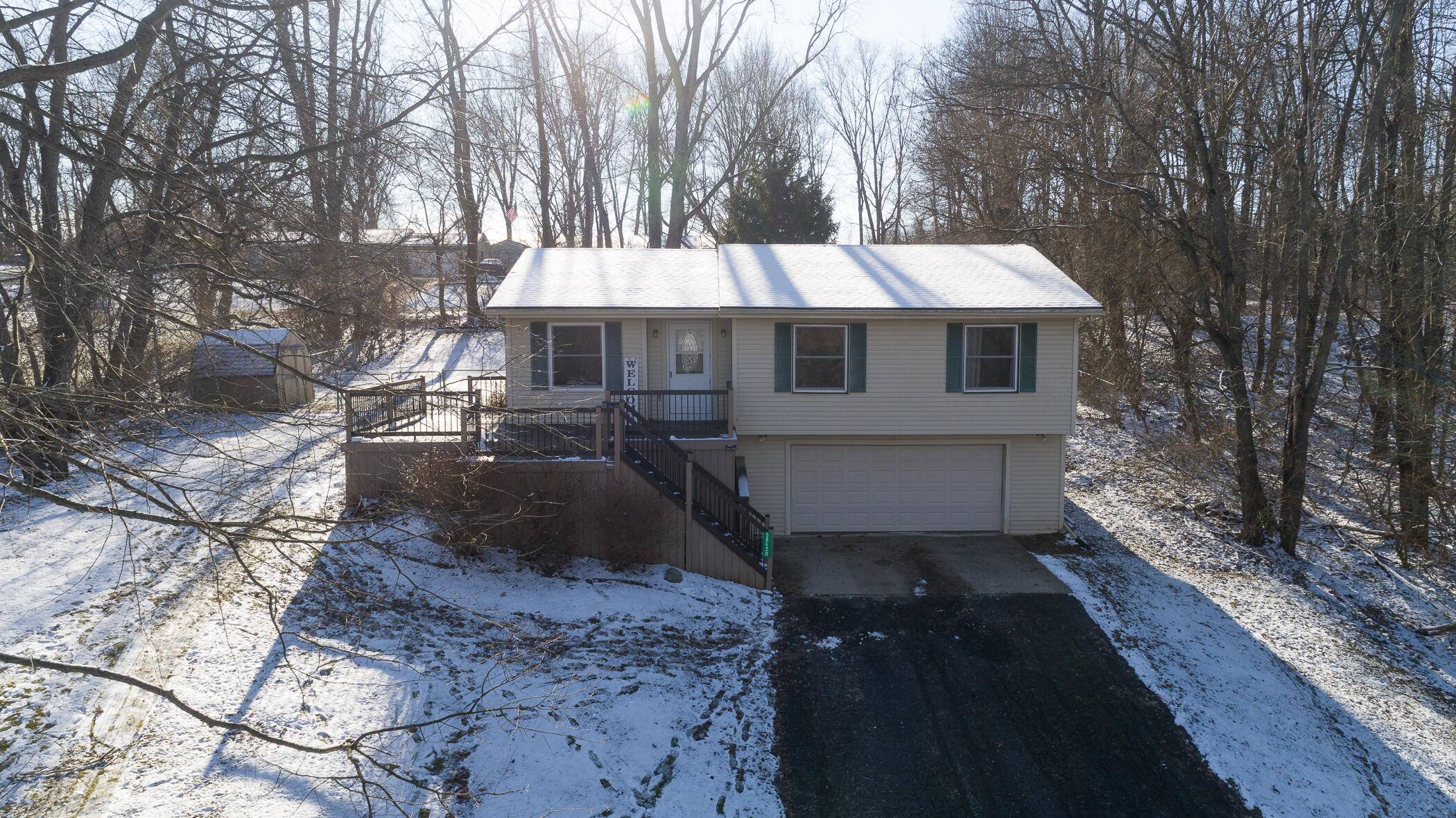 Three Rivers, MI 49093,58420 Sunset Shores CT