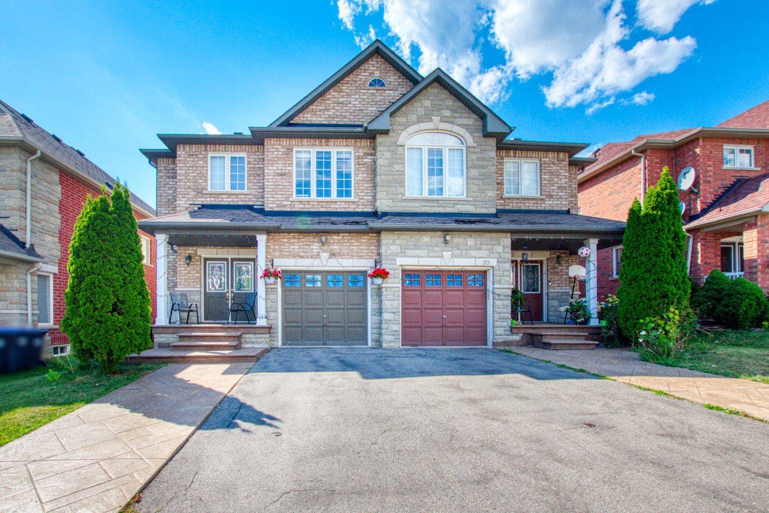 Brampton, ON L6Y 0K9,18 Saint Eugene ST #Upper