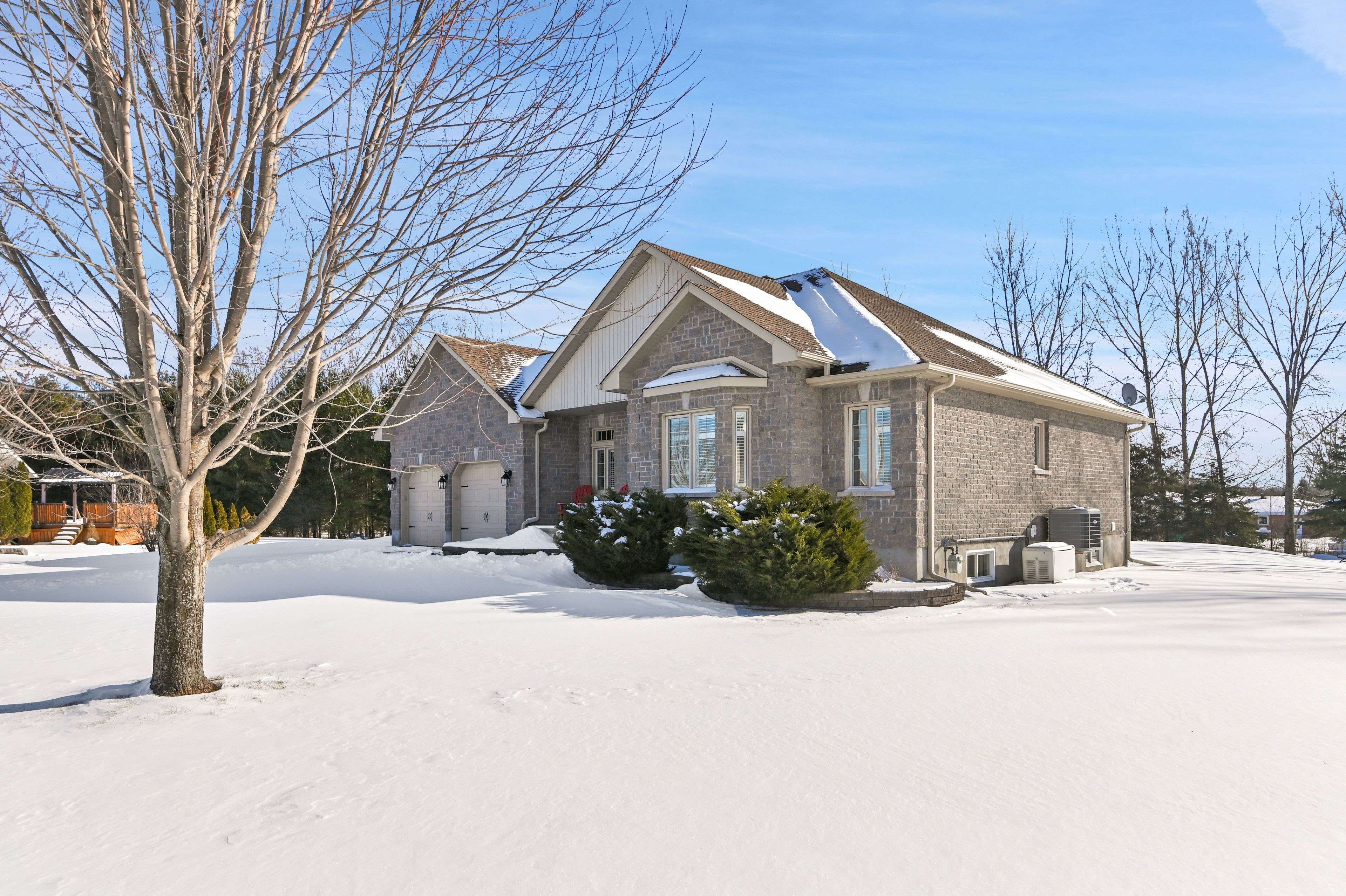 South Glengarry, ON K6H 7J1,6574 Adrian CT