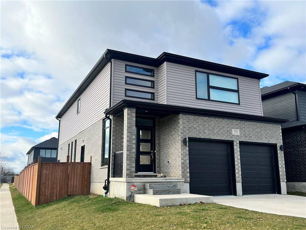 London North, ON N6G 0W9,901 Lennon WAY #Lower