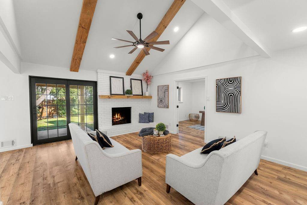 Dallas, TX 75238,11022 Ferndale Road