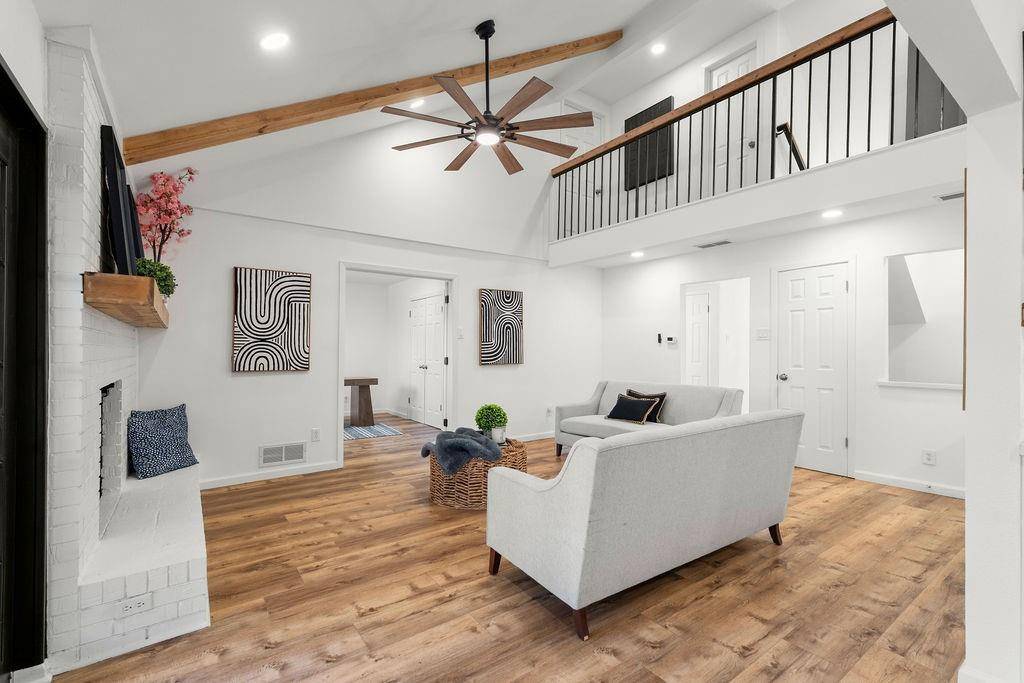 Dallas, TX 75238,11022 Ferndale Road