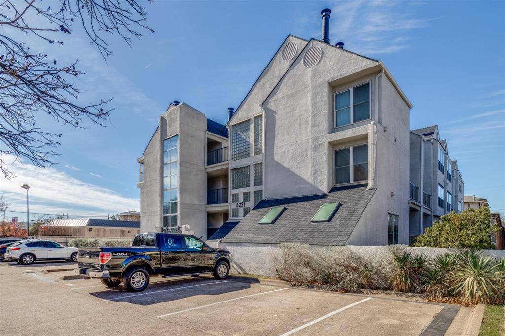 Dallas, TX 75205,4221 Cole Avenue #202