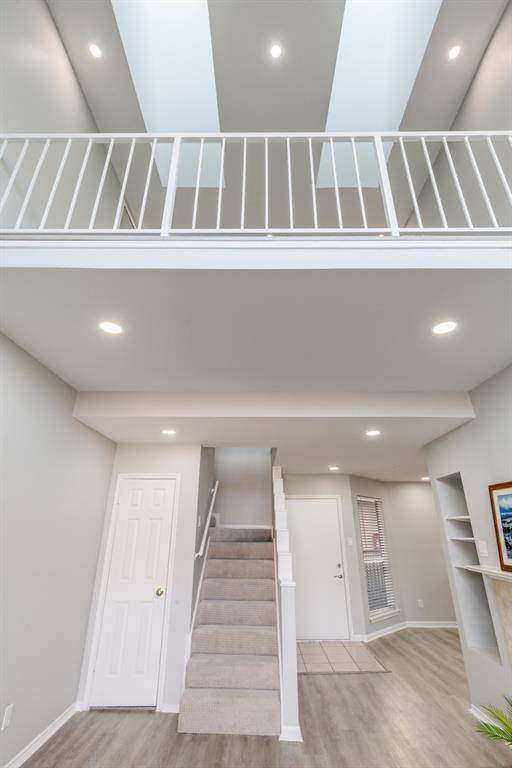 Dallas, TX 75205,4221 Cole Avenue #202