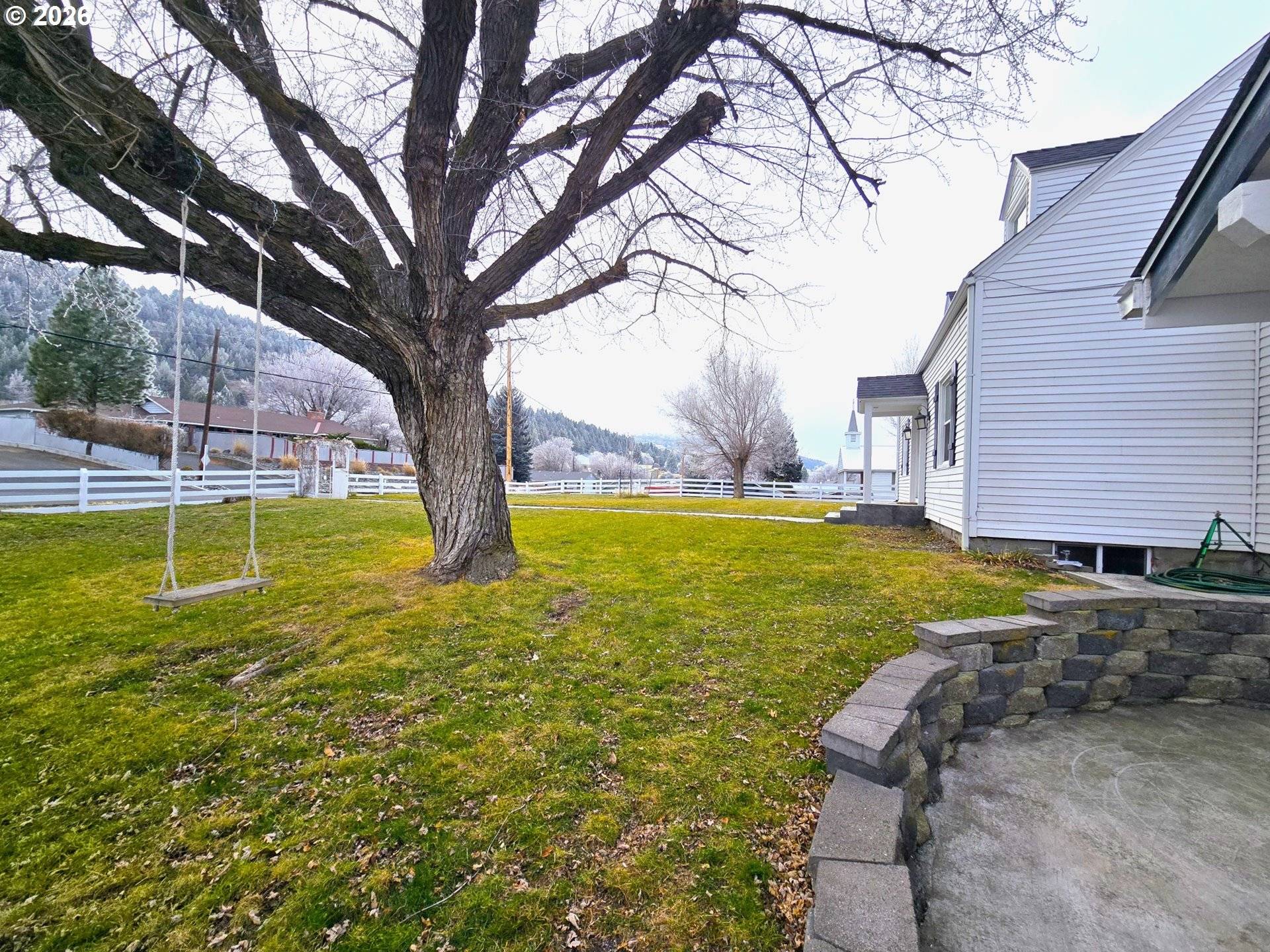 John Day, OR 97845,633 SE Hillcrest RD