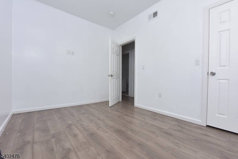 Irvington Twp., NJ 07111,473 Grove St #1