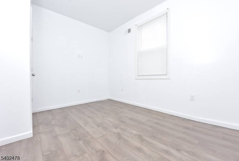 Irvington Twp., NJ 07111,473 Grove St #1