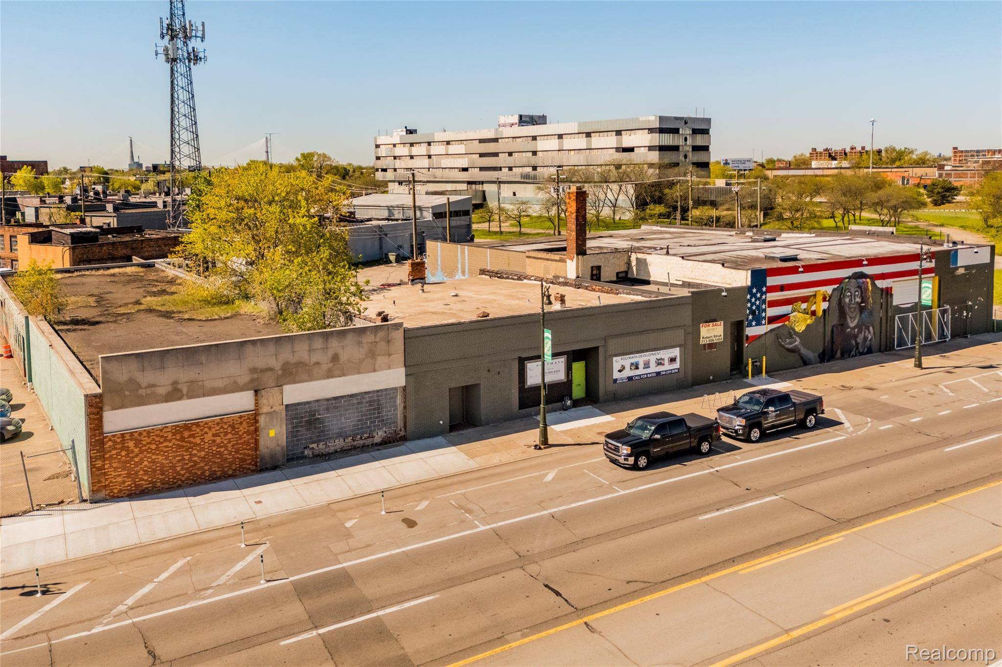 Detroit, MI 48216,2647 Michigan AVE