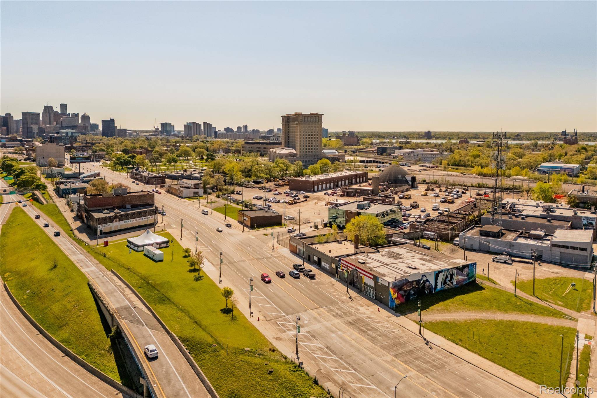 Detroit, MI 48216,2647 Michigan AVE