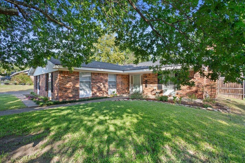 Woodway, TX 76712,8901 Panther Drive