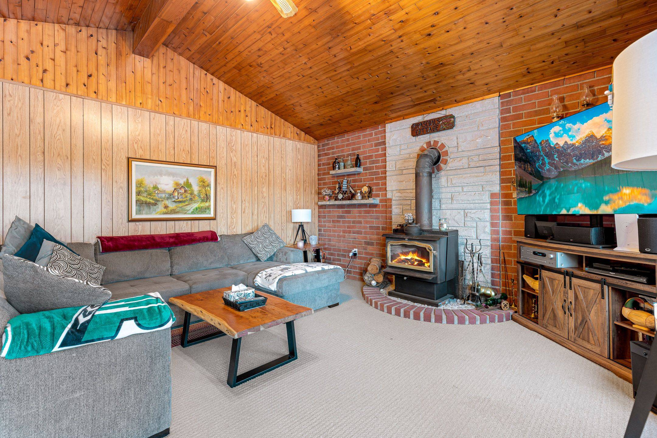 Frontenac, ON K0H 1T0,14 Lower Lake LN